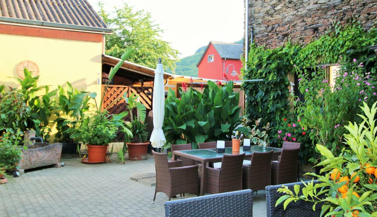 Gästehaus Kön Zeltingen-Rachtig Exterior foto